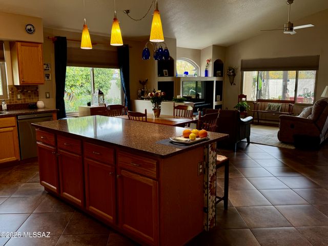 1478 W Sand Pebble Drive, Oro Valley, AZ 85737