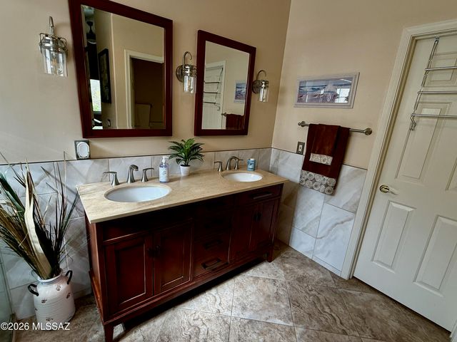 1478 W Sand Pebble Drive, Oro Valley, AZ 85737