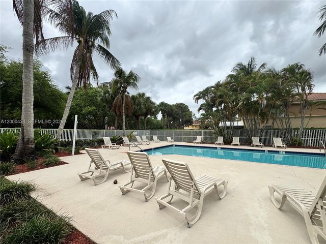 435 Rainbow Springs Ter, Royal Palm Beach, FL 33411