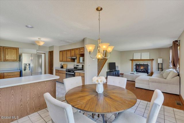 2 Chantal Court, Milton, NY 12020
