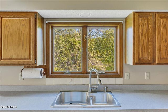 2 Chantal Court, Milton, NY 12020