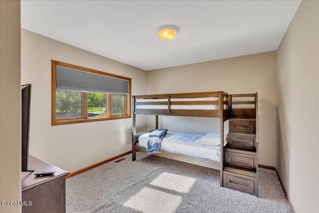 2 Chantal Court, Milton, NY 12020