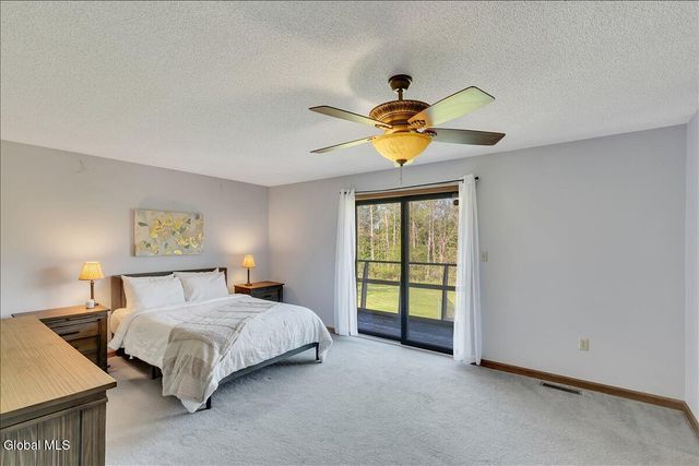 2 Chantal Court, Milton, NY 12020