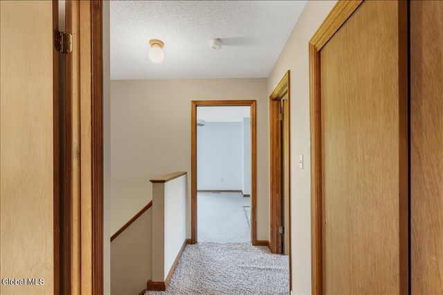 2 Chantal Court, Milton, NY 12020
