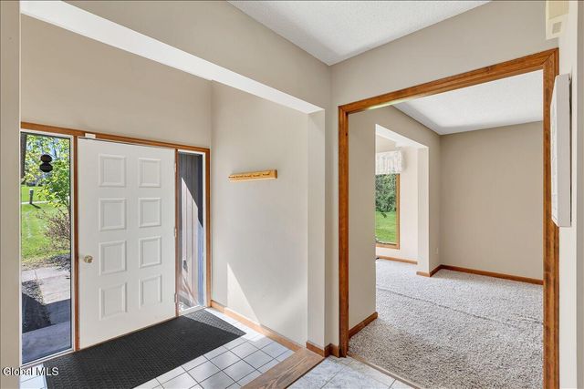2 Chantal Court, Milton, NY 12020
