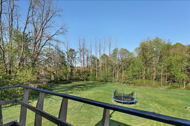2 Chantal Court, Milton, NY 12020