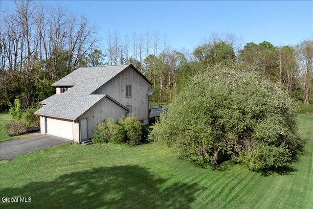 2 Chantal Court, Milton, NY 12020