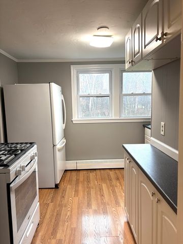 337R Village St 3, Millis, MA 02054