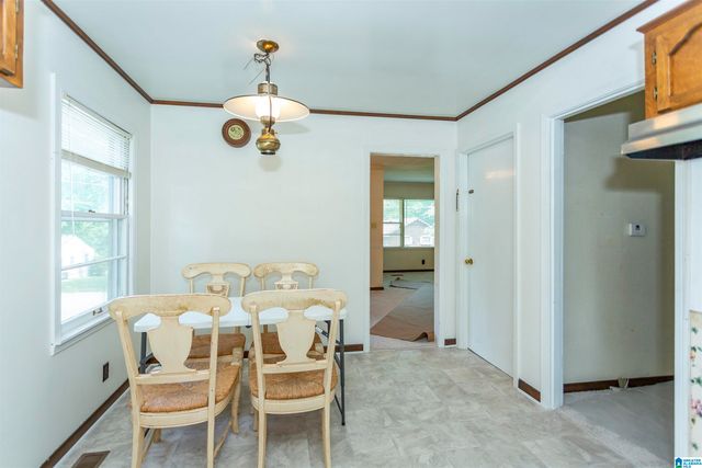210 RIDGEWAY ROAD, Hueytown, AL 35023