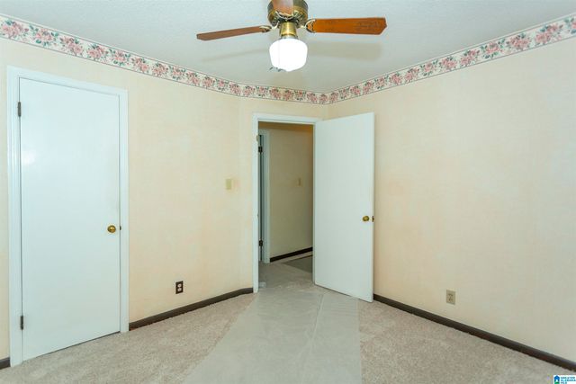 210 RIDGEWAY ROAD, Hueytown, AL 35023