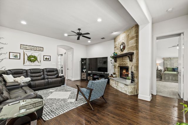 6608 Orchard Park Drive, Mckinney, TX 75071