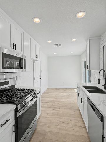 3918 Wildrose Way, Sacramento, CA 95826