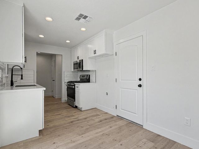 3918 Wildrose Way, Sacramento, CA 95826