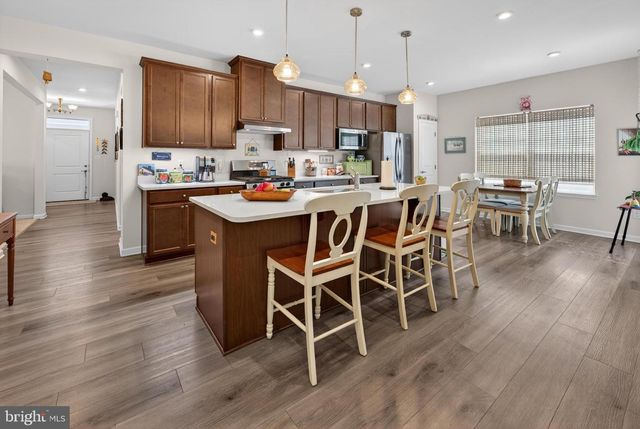 324 TAFT DR, Swedesboro, NJ 08085