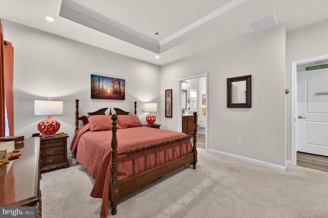 324 TAFT DR, Swedesboro, NJ 08085
