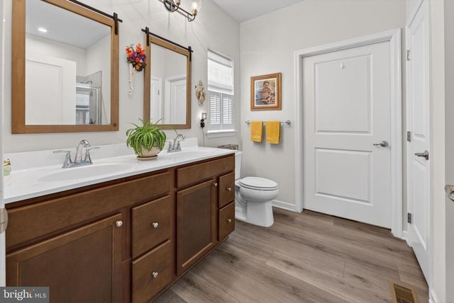 324 TAFT DR, Swedesboro, NJ 08085