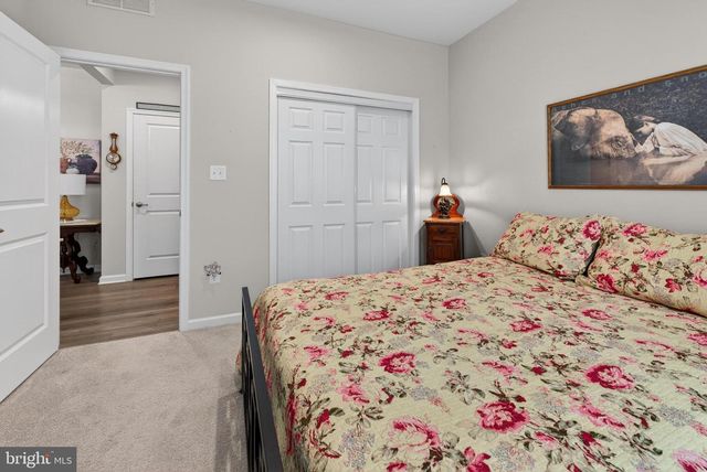 324 TAFT DR, Swedesboro, NJ 08085