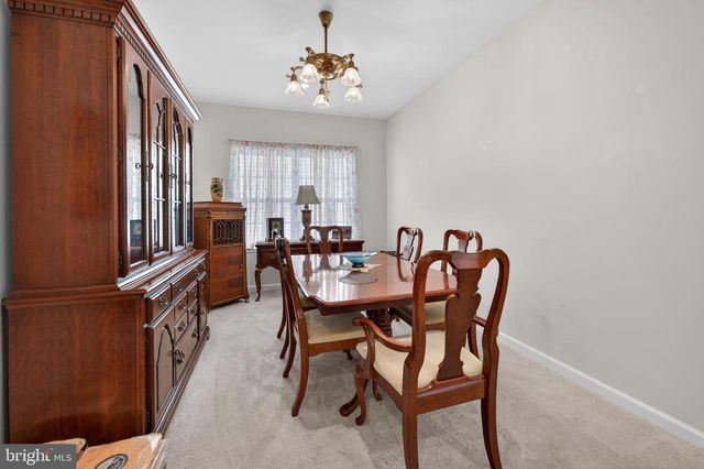 324 TAFT DR, Swedesboro, NJ 08085