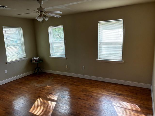 802 W Iowa St, Beebe, AR 72012