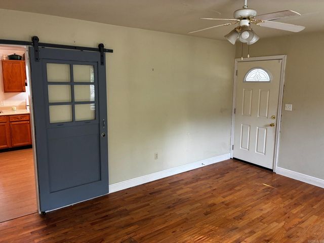 802 W Iowa St, Beebe, AR 72012