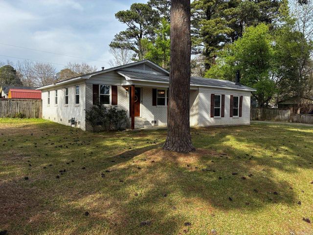 802 W Iowa St, Beebe, AR 72012