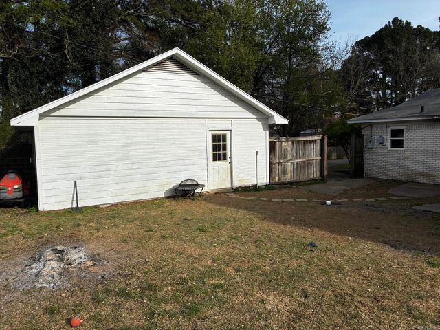 802 W Iowa St, Beebe, AR 72012