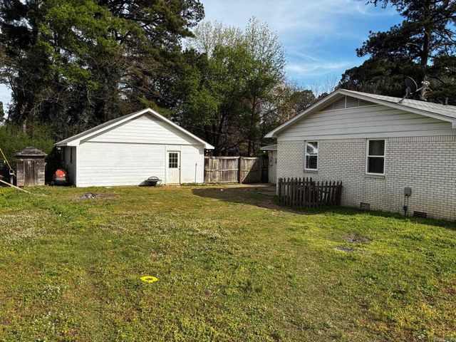 802 W Iowa St, Beebe, AR 72012