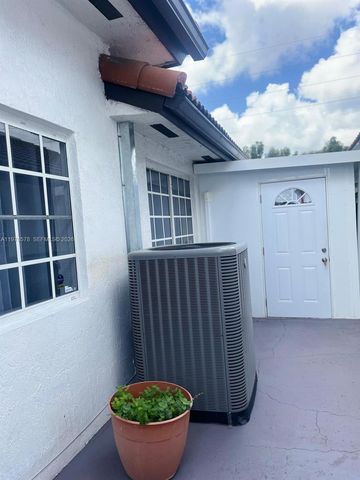 3502 SW 156th Ct, Miami, FL 33185