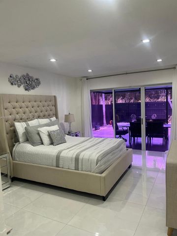 3502 SW 156th Ct, Miami, FL 33185