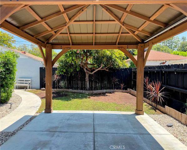 13020 Landale, Los Angeles, CA 91604