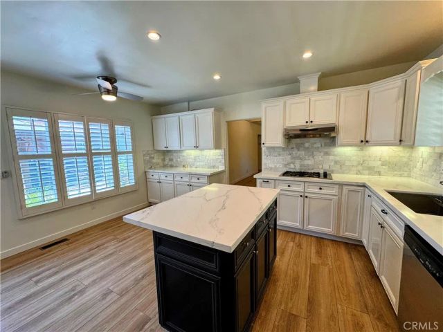 13020 Landale, Los Angeles, CA 91604