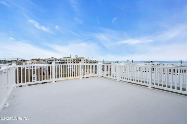 31 Hamilton Avenue, Seaside Heights, NJ 08751