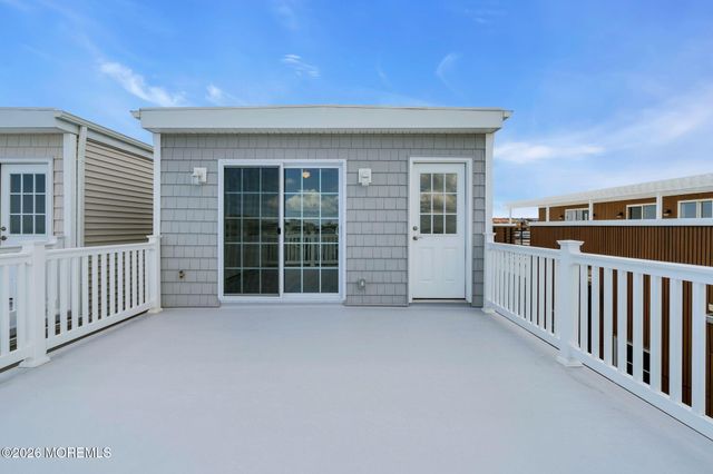 31 Hamilton Avenue, Seaside Heights, NJ 08751