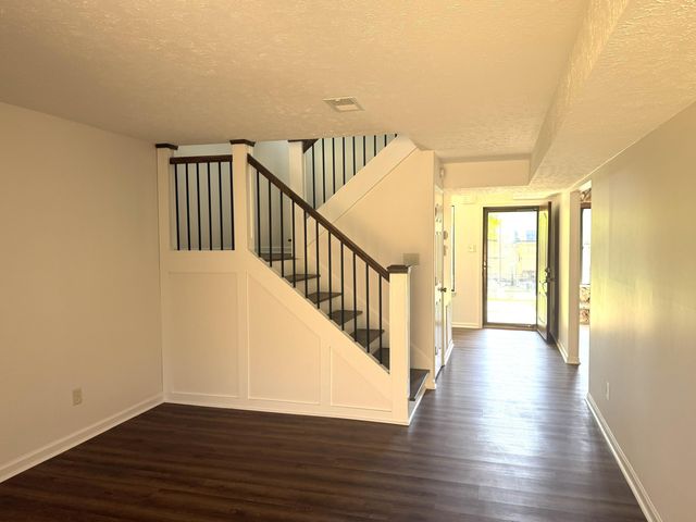 500 Laketower Drive Unit 23, Lexington, KY 40502