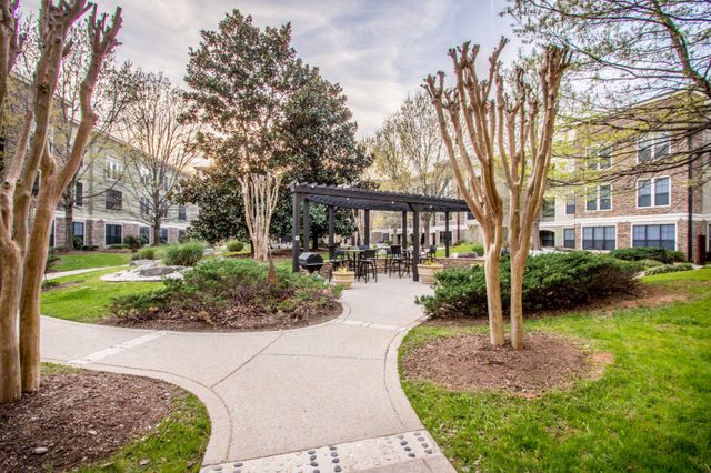 2600 Hillsboro Pike Apt 312, Nashville, TN 37212