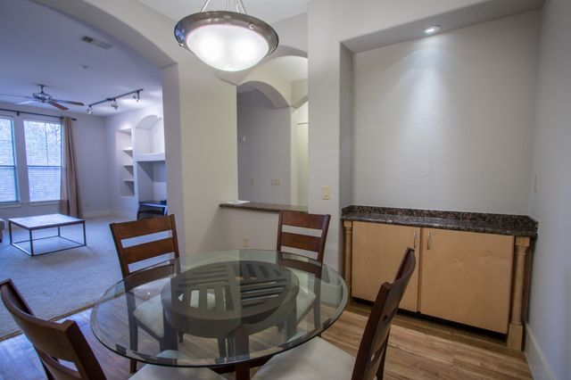 2600 Hillsboro Pike Apt 312, Nashville, TN 37212