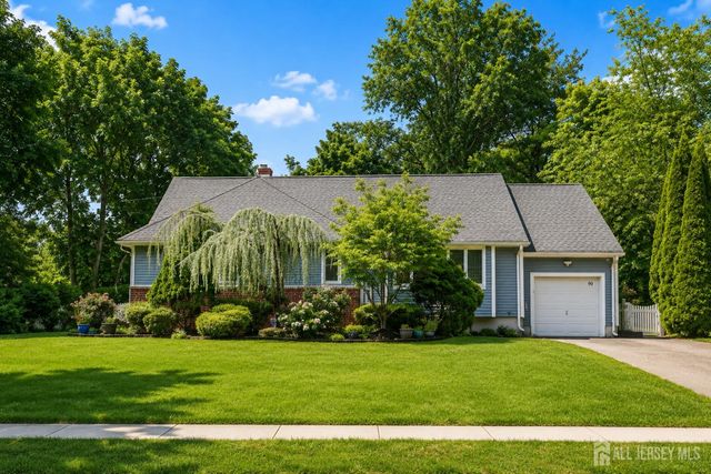 90 Farms Road Circle, East Brunswick, NJ 08816