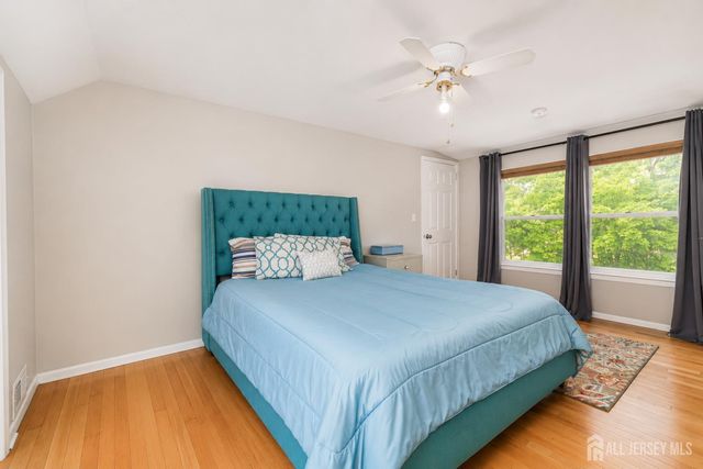 90 Farms Road Circle, East Brunswick, NJ 08816