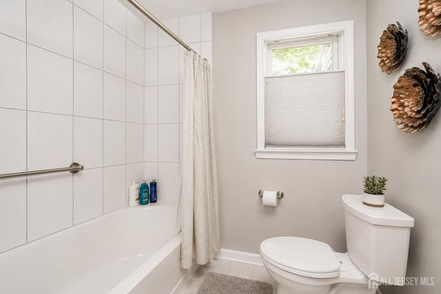 90 Farms Road Circle, East Brunswick, NJ 08816