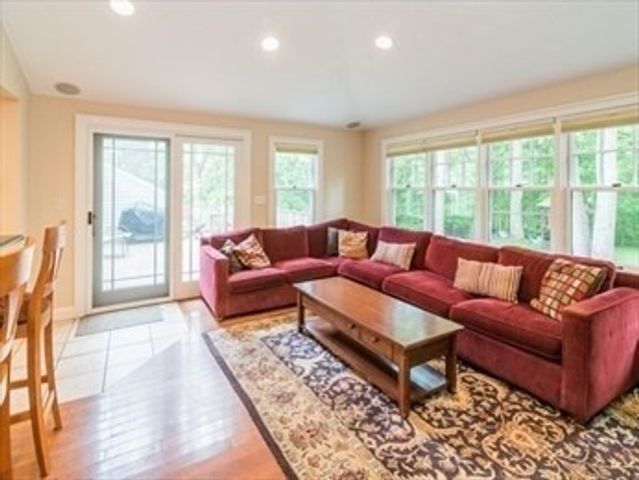 109 Brookside Avenue 0, Belmont, MA 02478
