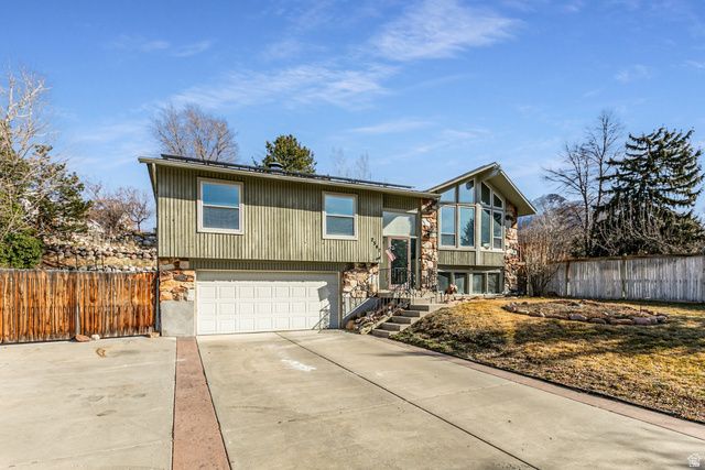 2547 E FALCON WAY, Sandy, UT 84093