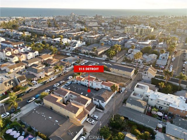 215 Detroit Avenue, Huntington Beach, CA 92648