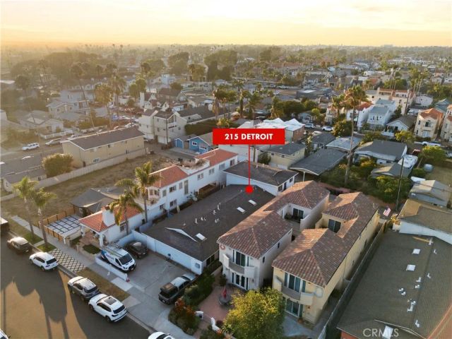 215 Detroit Avenue, Huntington Beach, CA 92648