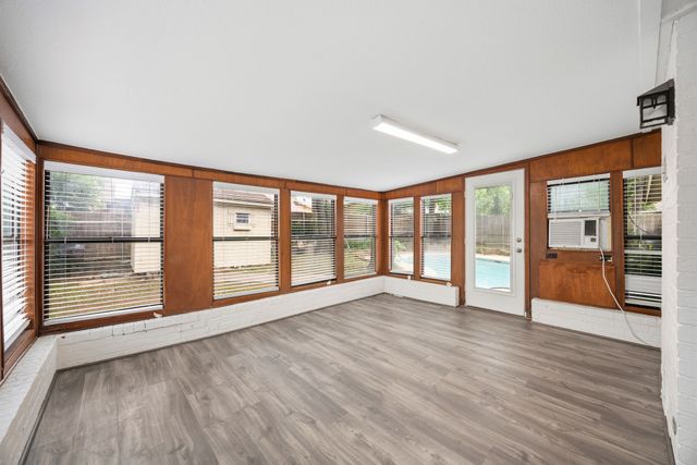 1509 Terbet Lane, Fort Worth, TX 76112