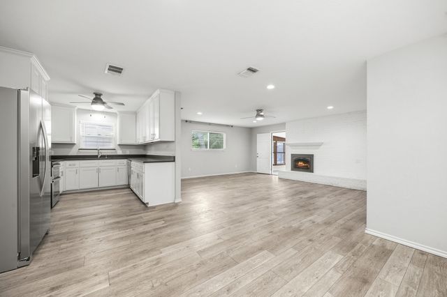 1509 Terbet Lane, Fort Worth, TX 76112