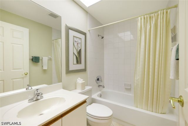 823 Tanbark DR 103, Naples, FL 34108