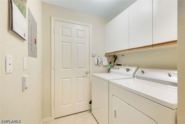 823 Tanbark DR 103, Naples, FL 34108