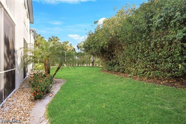 823 Tanbark DR 103, Naples, FL 34108
