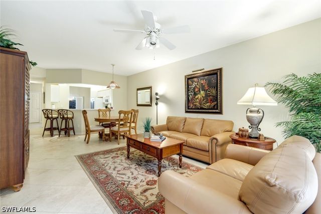 823 Tanbark DR 103, Naples, FL 34108