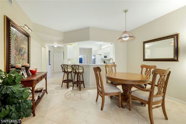 823 Tanbark DR 103, Naples, FL 34108